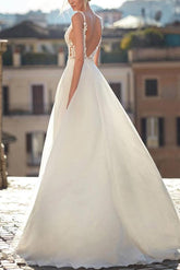 A Line V Neck Sleeveless Tulle Wedding Dress With Appliques Lace